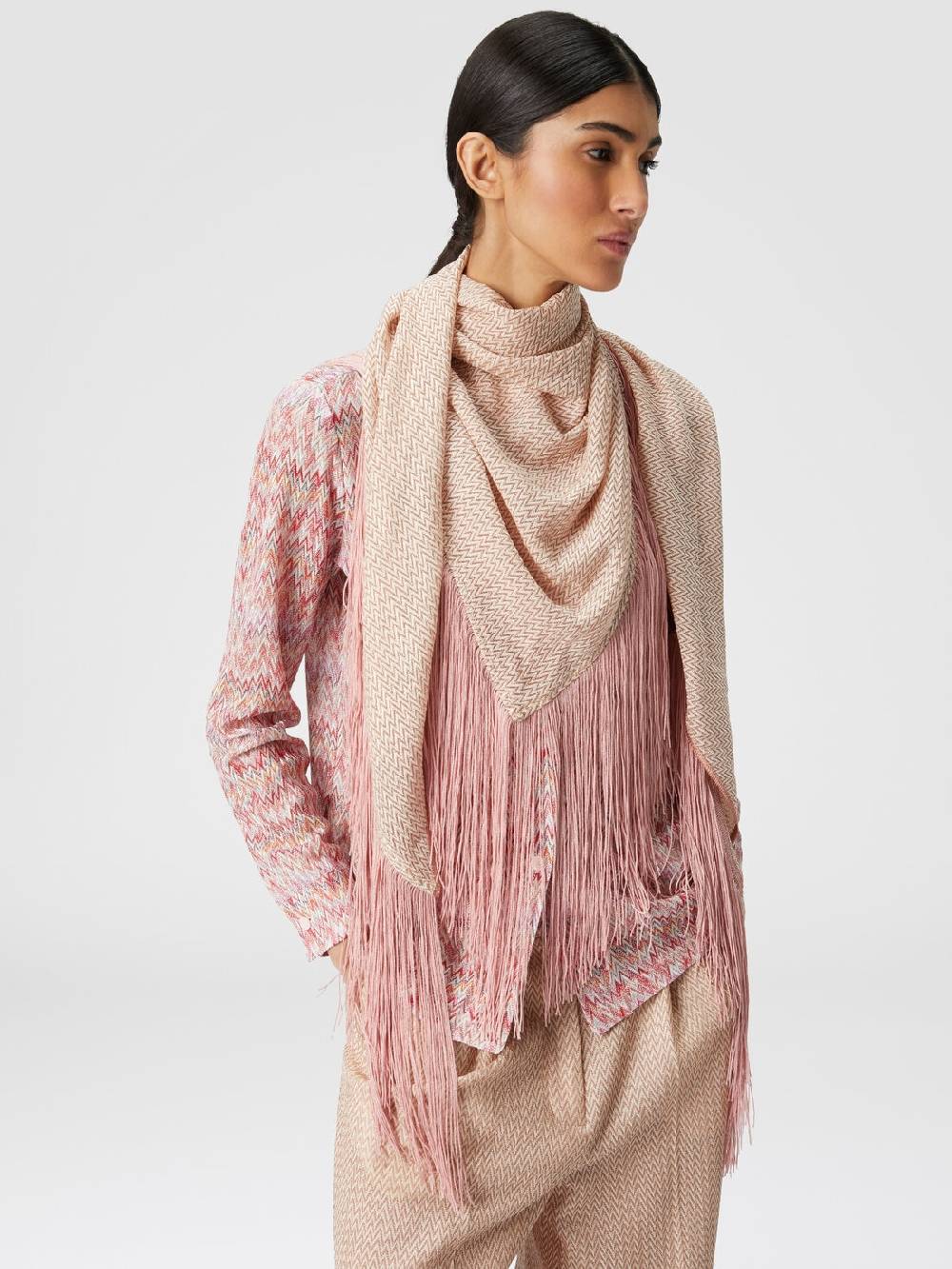 Missoni Scialle In Viscosa Lamé Chevron Con Frange