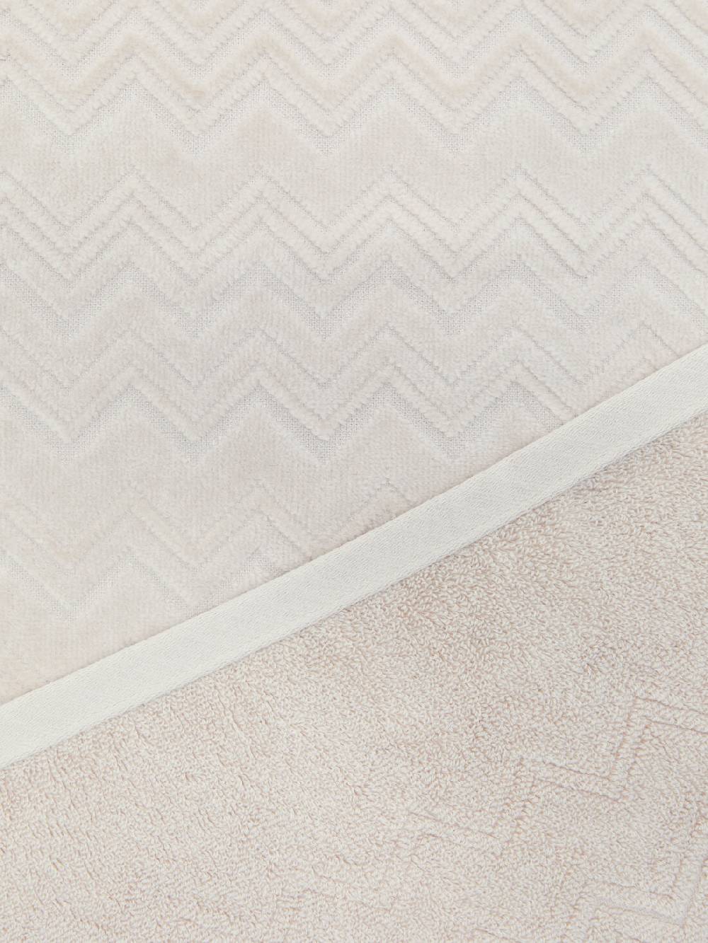 Missoni Set 2 Pezzi Di Asciugamani Da Bagno Chalk In Spugna Di Cotone Zig Zag