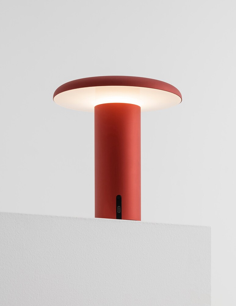 Artemide Takku Lampada Da Tavolo Anodizzato