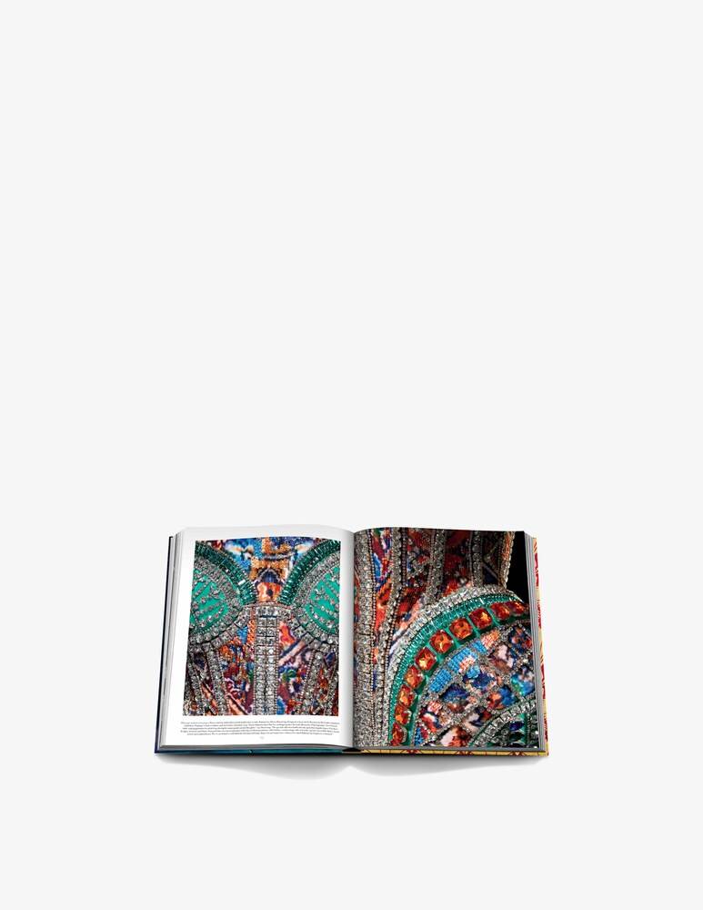 Assouline Golden Opulence: 500 Years Of Luxuriant Style Libro