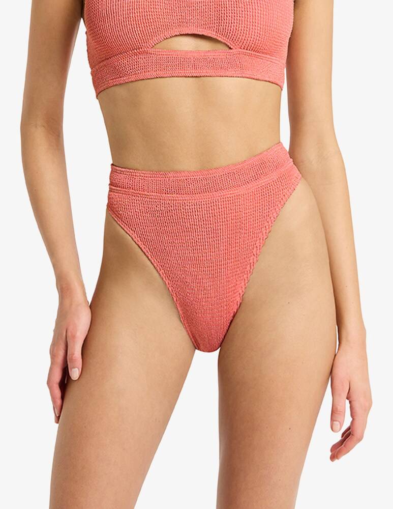bond-eye Australia Slip costume Savannah