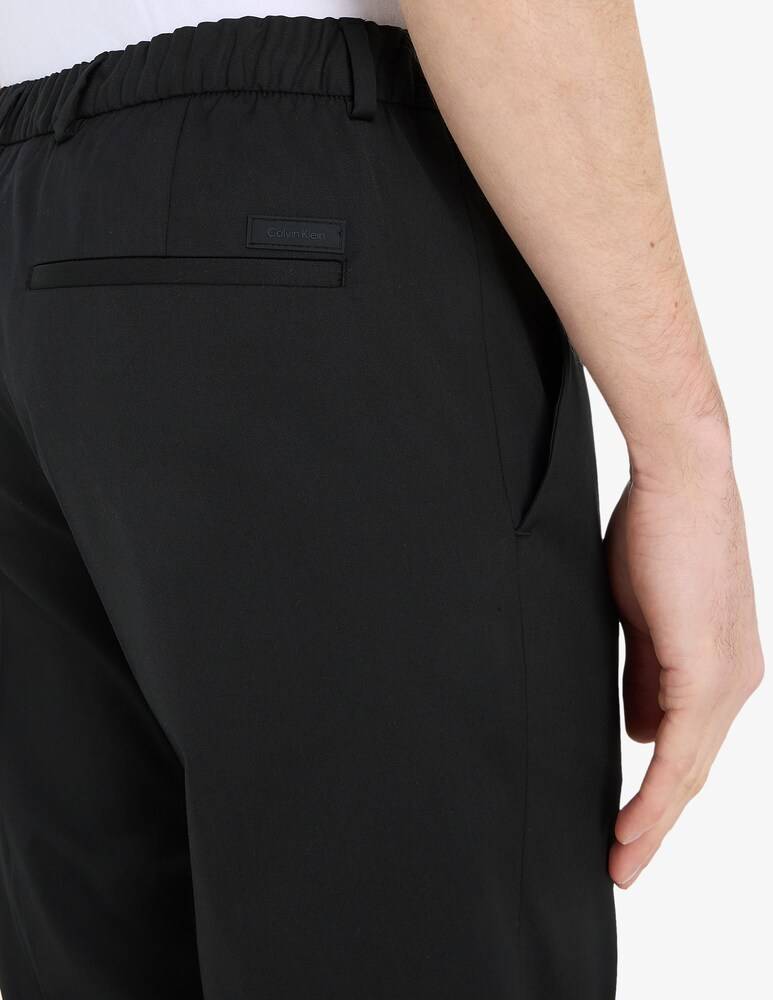 Calvin Klein Pantaloni Travel Gabardina
