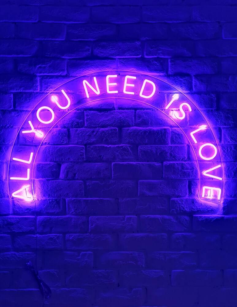 Candyshock Neon/Led Da Parete Con Design All You Need Is Love