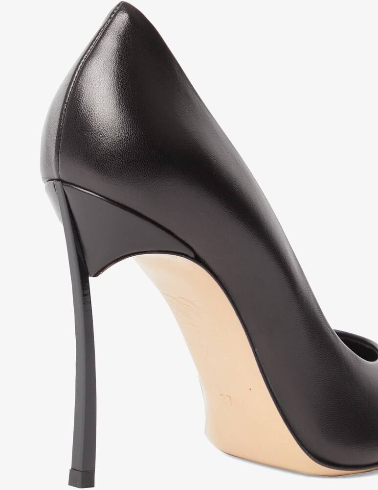 Casadei Decollete In Pelle Blade