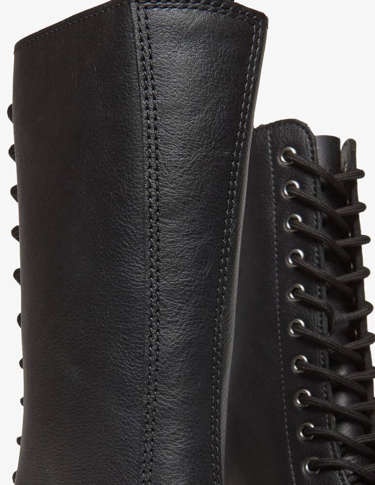 Dr. Martens Anfibi 1B99