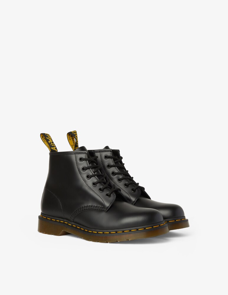 Dr. Martens Stivaletto 101 In Pelle Smooth 6 Fori Cuciture