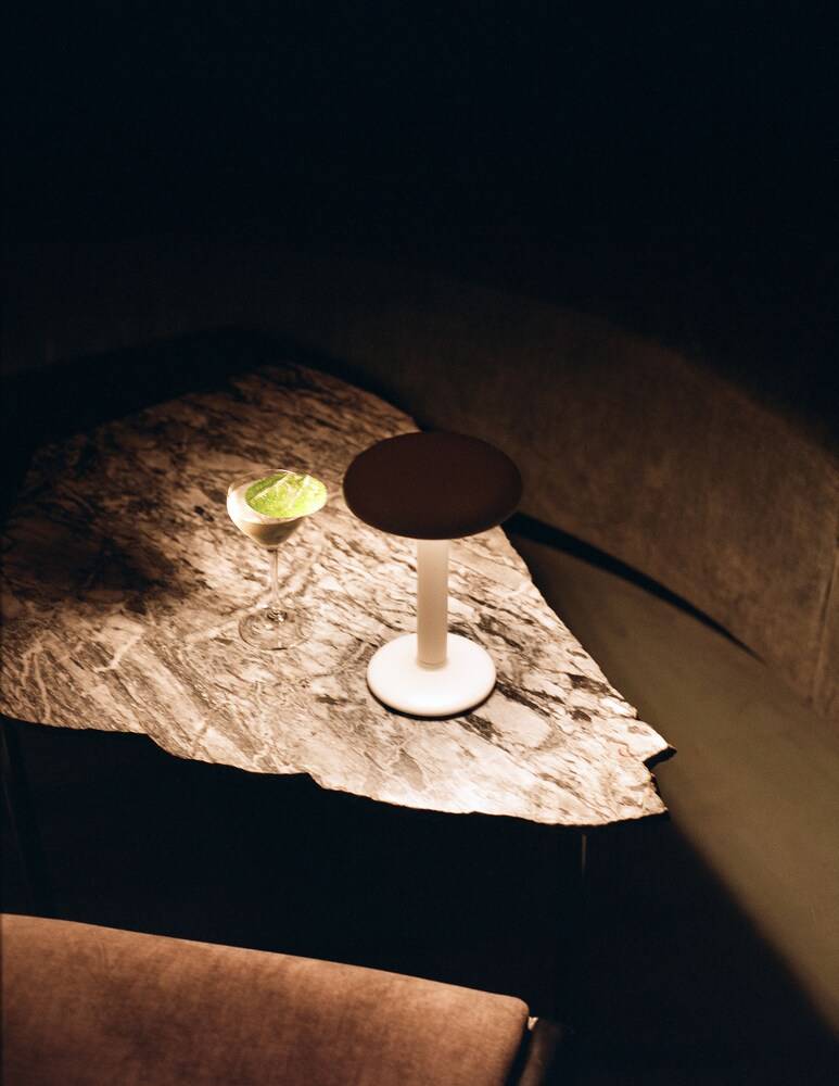 Flos Gustave Matte Res. T-Led 27K Lampada Da Tavolo
