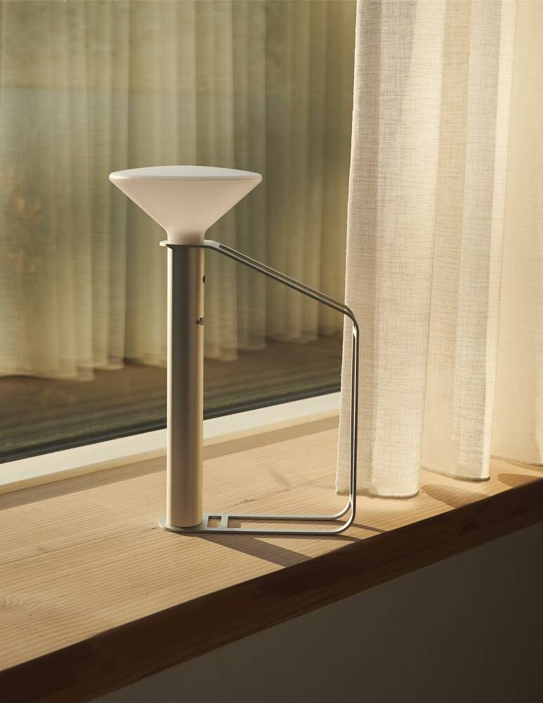Muuto Piton Portable Lamp