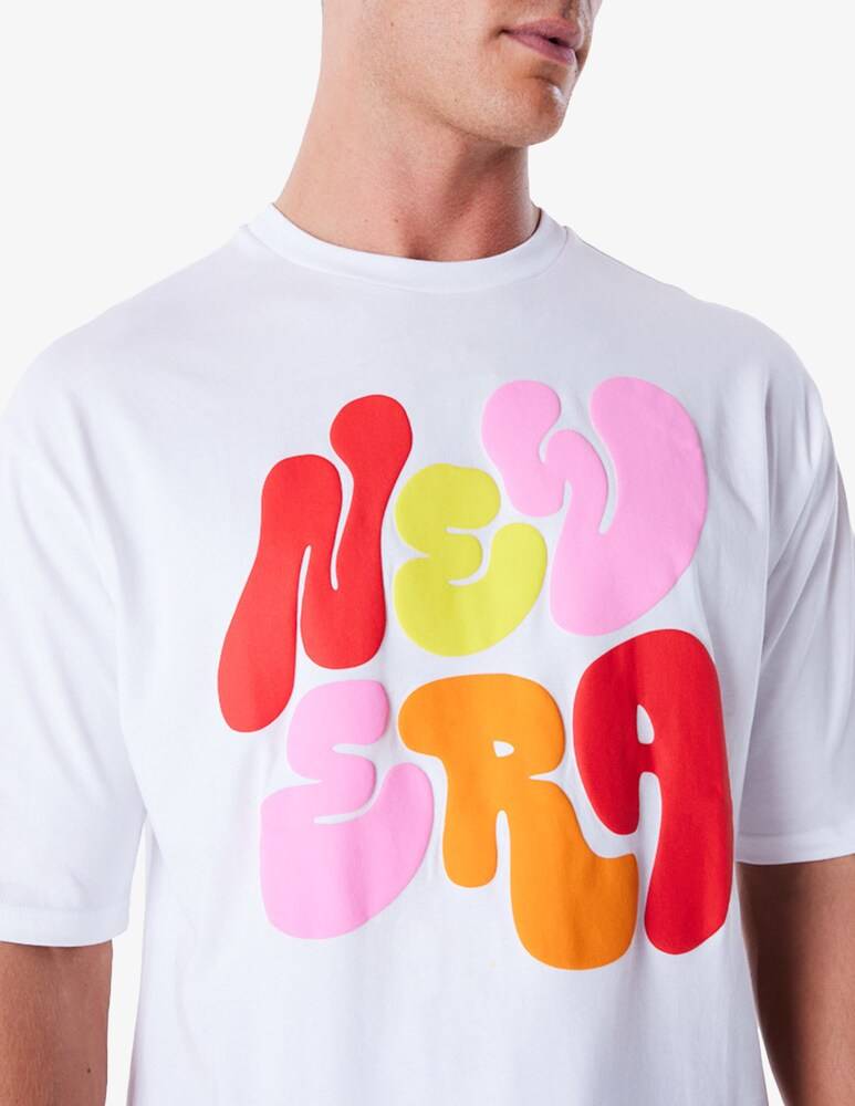 New Era Maglietta Font Graphic