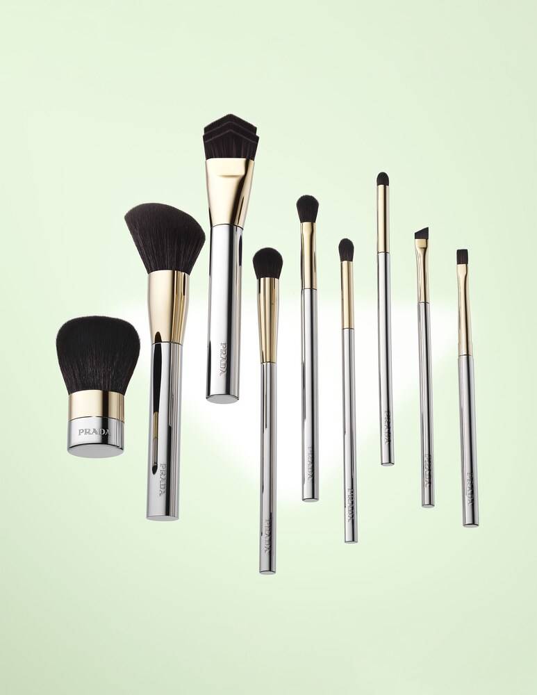 Prada Powder Diffusing Brush