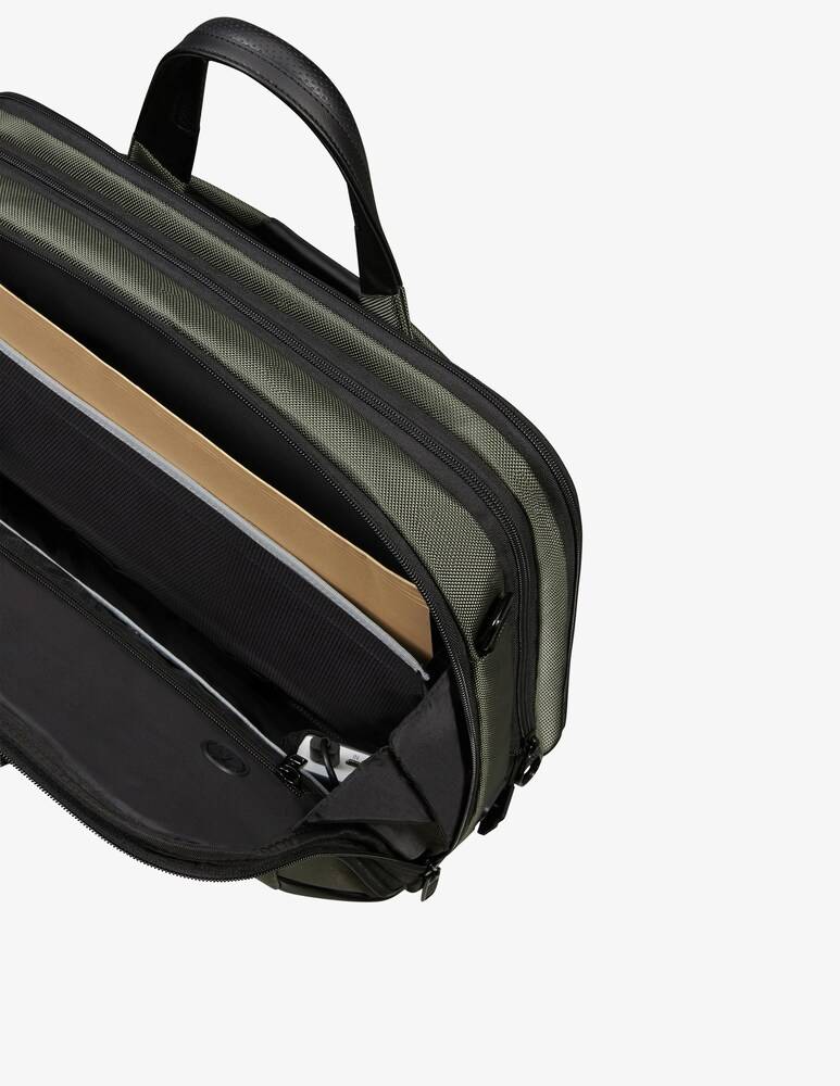 Samsonite Pro-Dlx 6 Bailhandle 15.6" Exp