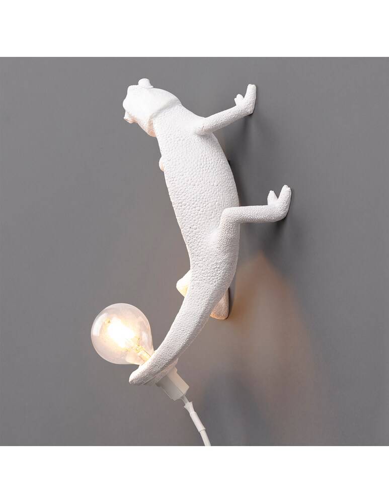 Seletti Chameleon Lamp Left - Going Up Resin Lamp - Bianco
