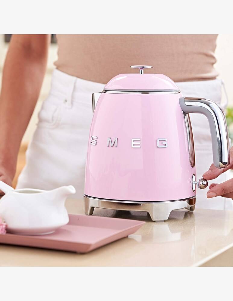 Smeg Mini Bollitore 50'S Style Rosa Lucido