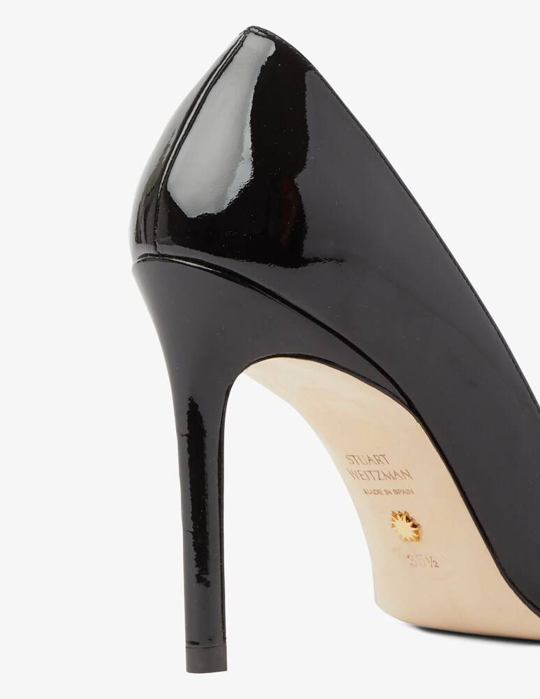 Stuart Weitzman Decollette Stuart