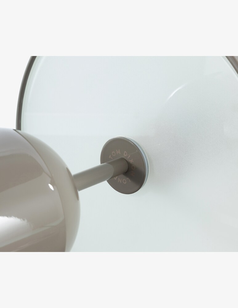 Tom Dixon Bell Taupe Led Un Lampada Da Tavolo