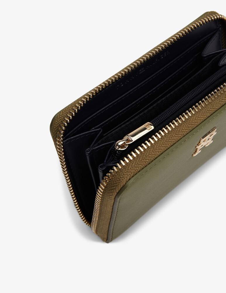 Tommy Hilfiger Portafolgio Chic Medium