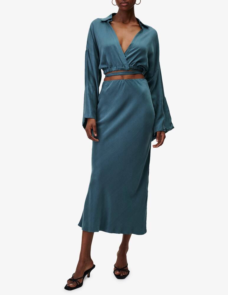 Undress Code Gonna La Bamba