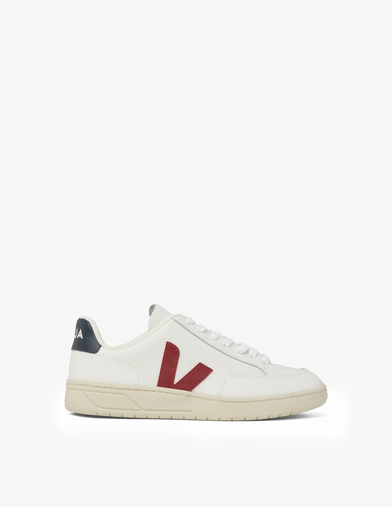 Veja Sneakers in pelle V-12
