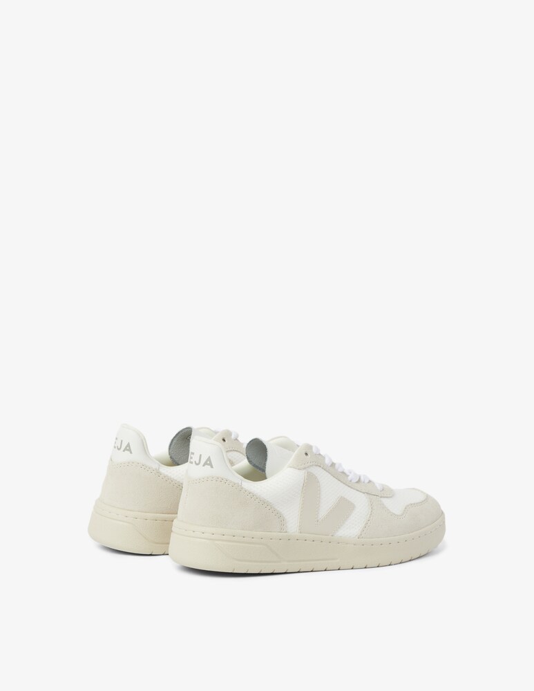 Veja Sneakers In Pelle V10