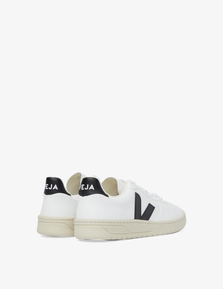 Veja Sneakers V-10