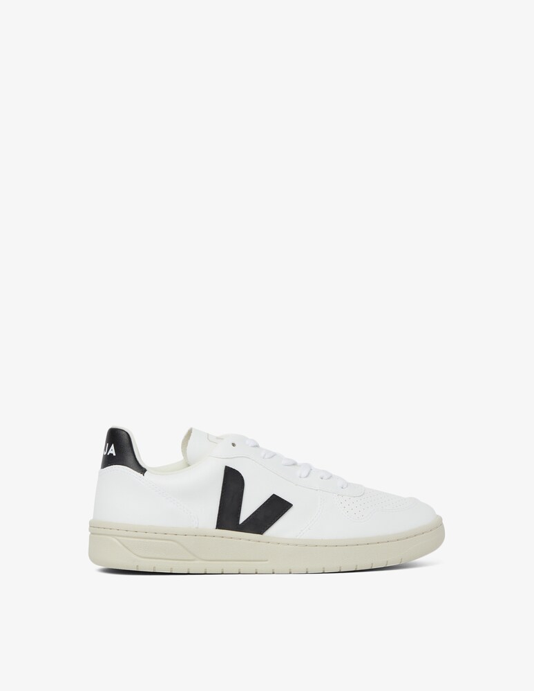 Veja Sneakers v-10