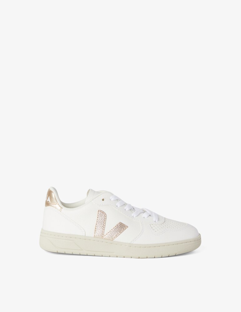 Veja Sneakers V-10