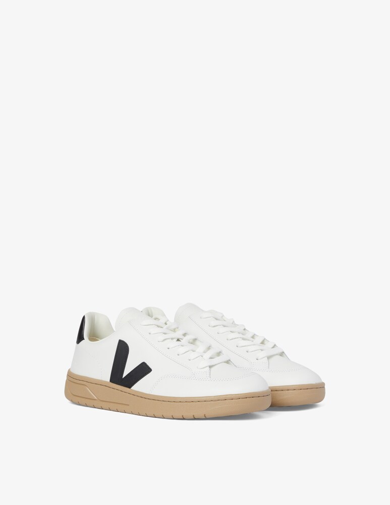 Veja Sneakers V-12