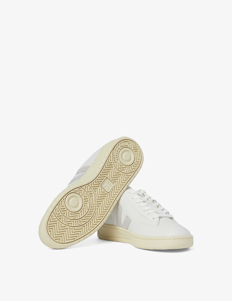 Veja Sneakers V-12