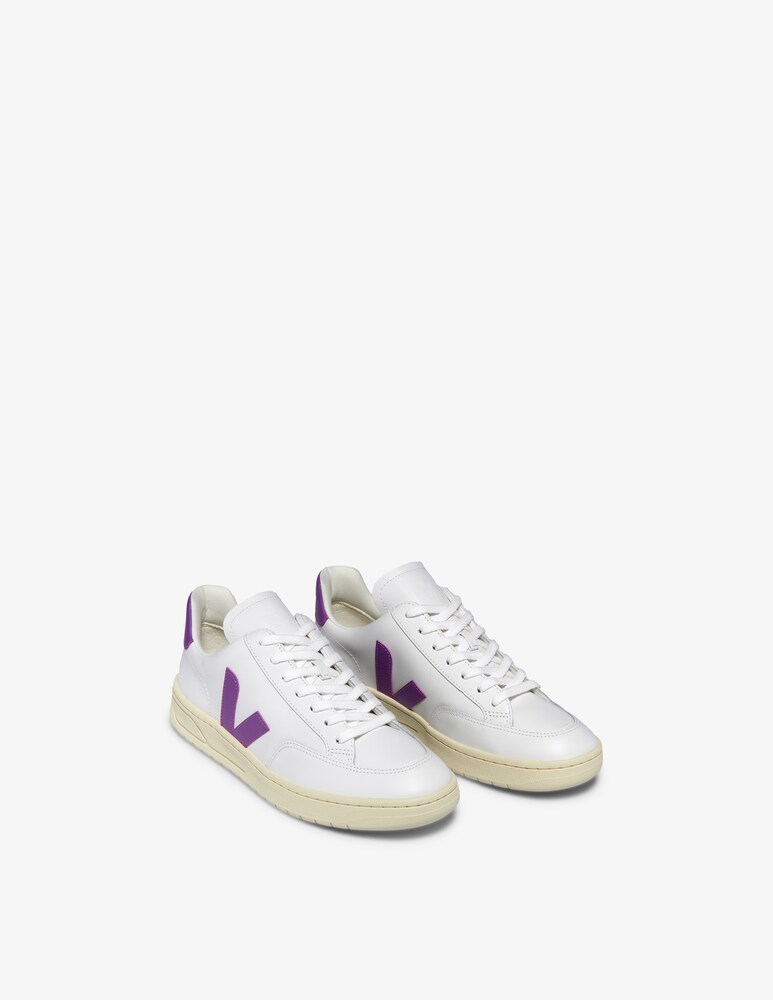 Veja Sneakers V12