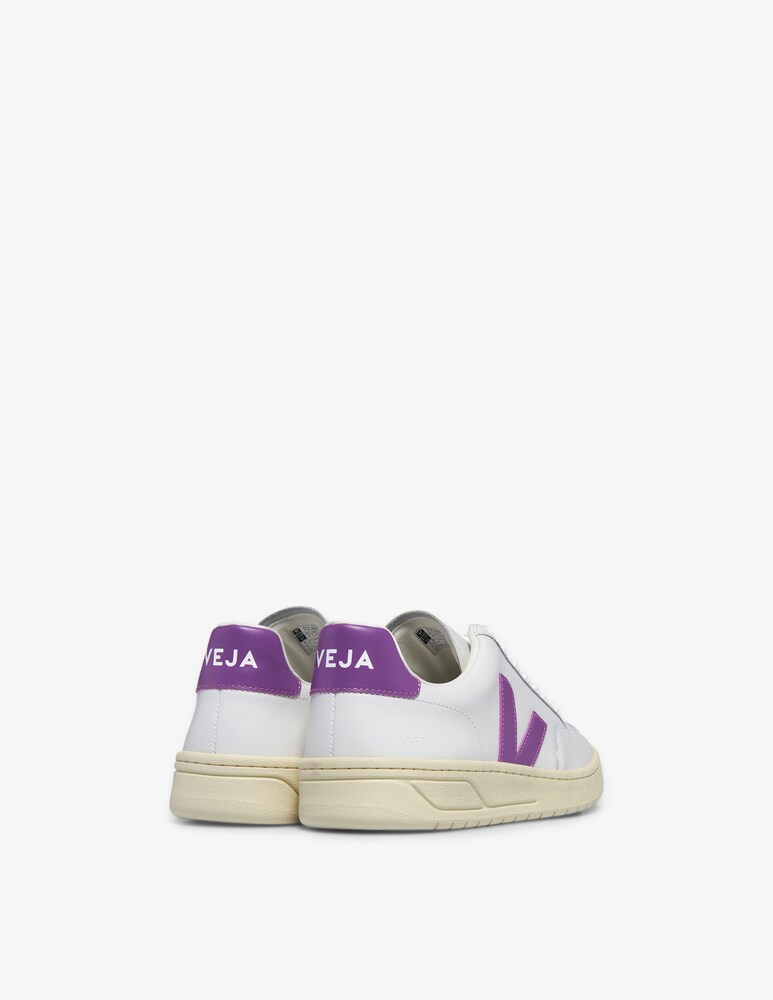 Veja Sneakers V12