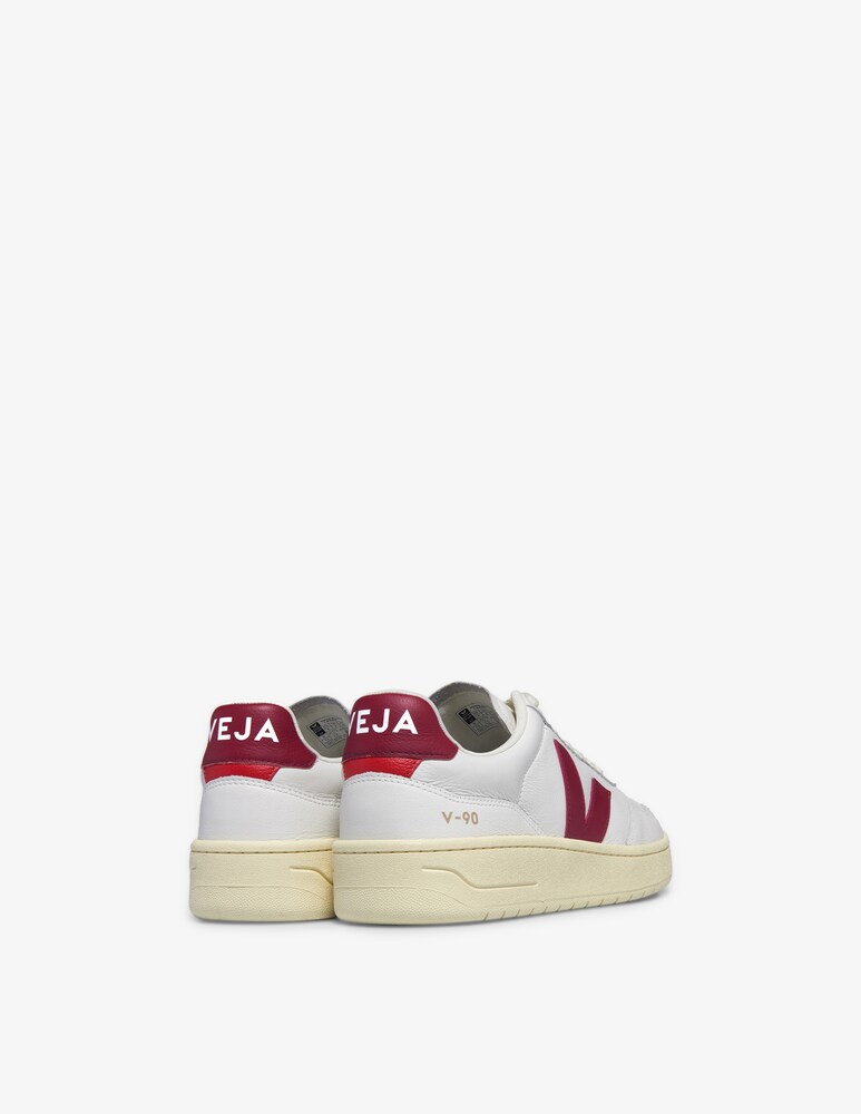 Veja Sneakers V90