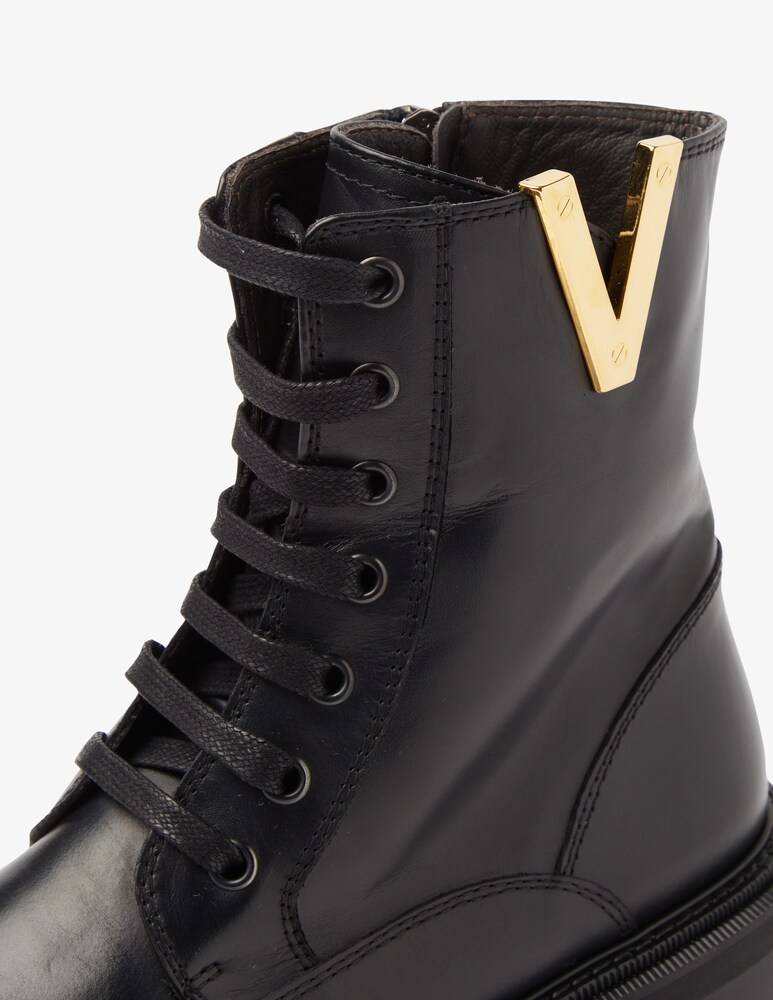 VIA ROMA 15 Anfibio Monica