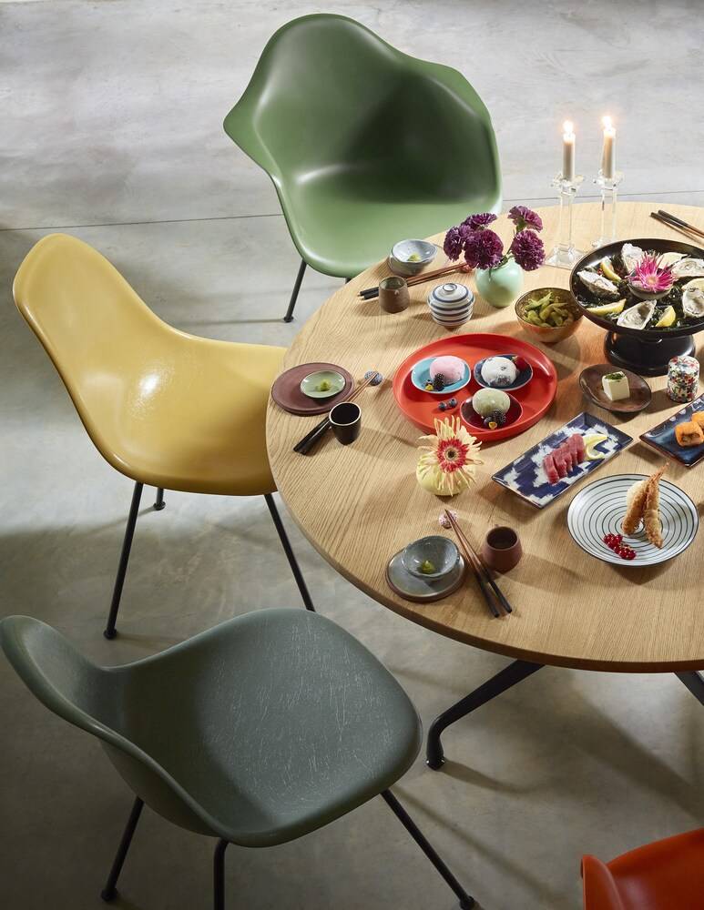 Vitra Eames Fiberglass Side Chair DSX Sedia