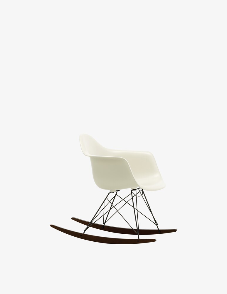 Vitra Eames Plastic RAR Sedia