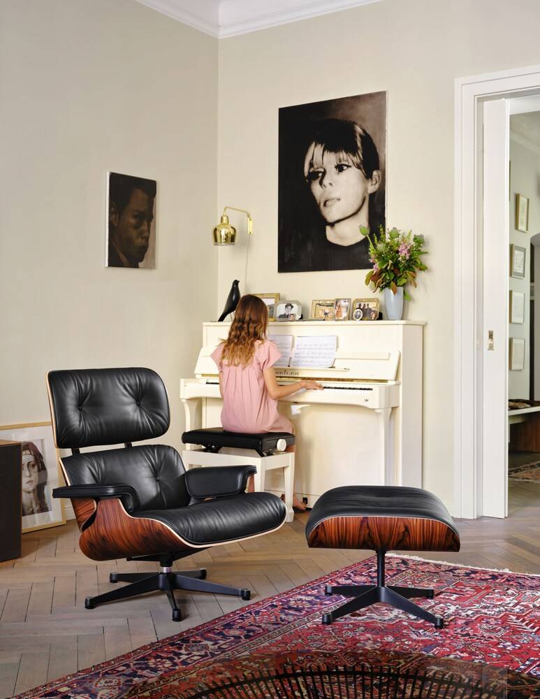 Vitra Lounge Chair & Ottoman