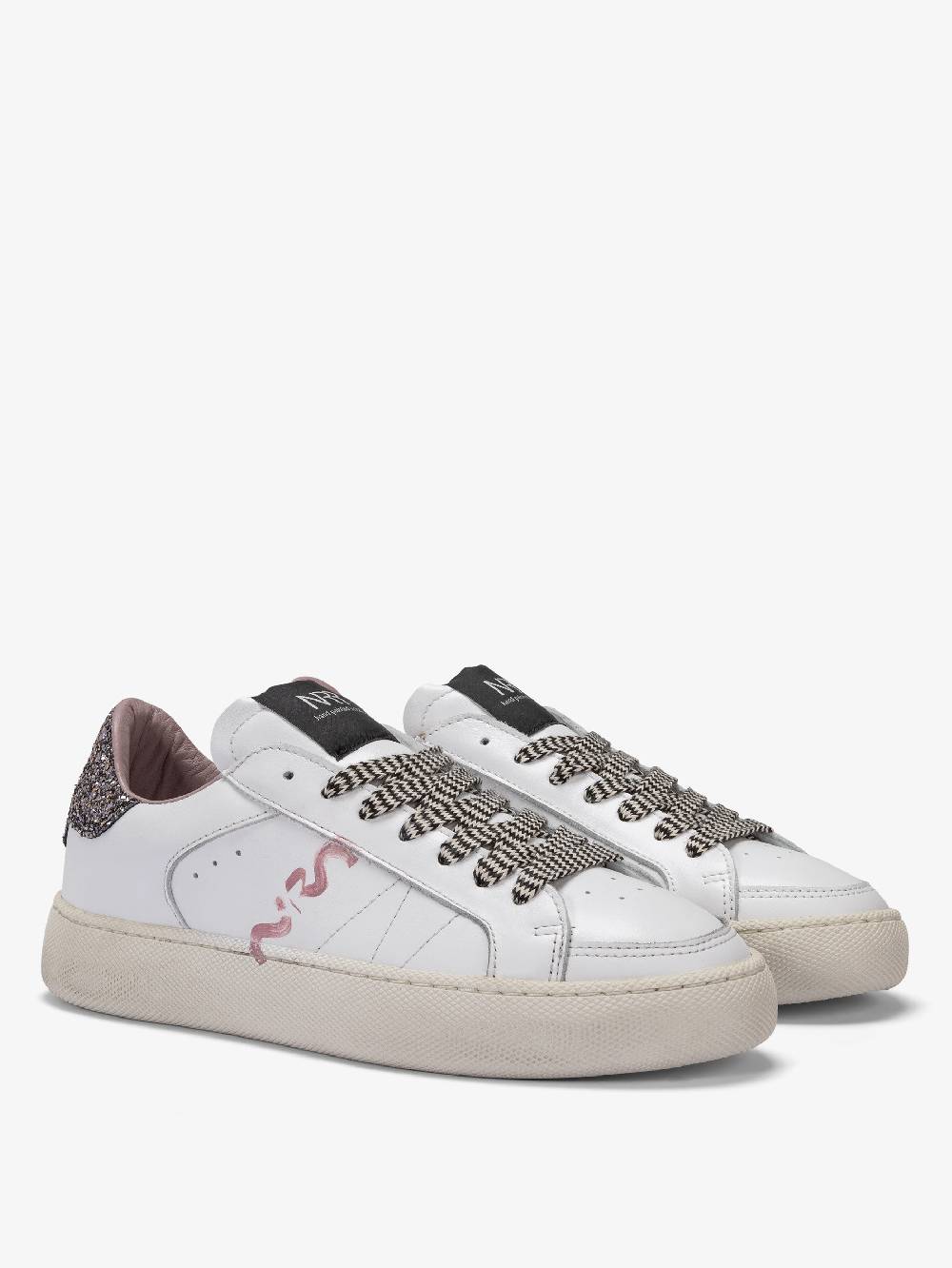 Nira Rubens BETA SHINE MOOVE-LOGO