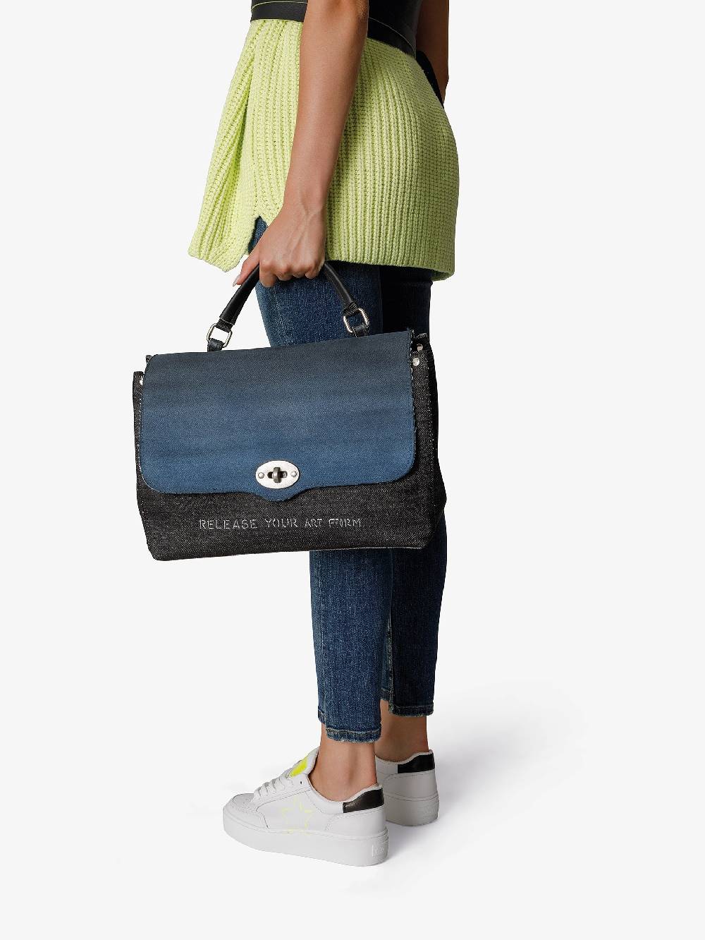 Nira Rubens SHOT OFFSET - STERN