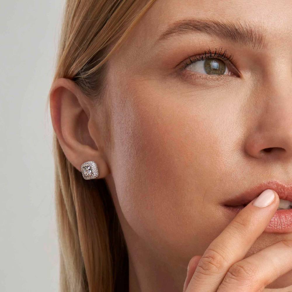 Nomination Orecchini Domina Quadrato Con Zirconi