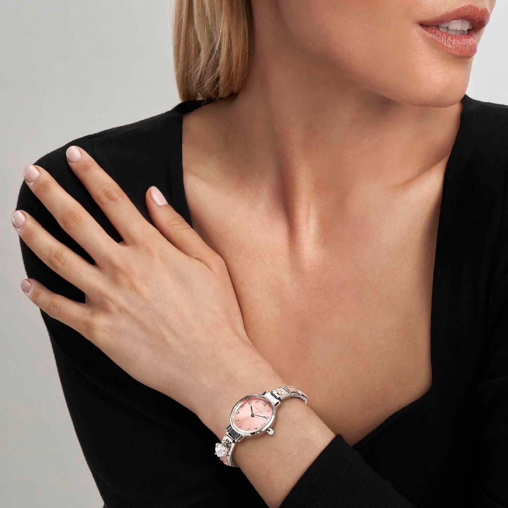 Nomination Orologio Time Quadrante Ovale Rosa E 4 Link Decorati Sul Cinturino