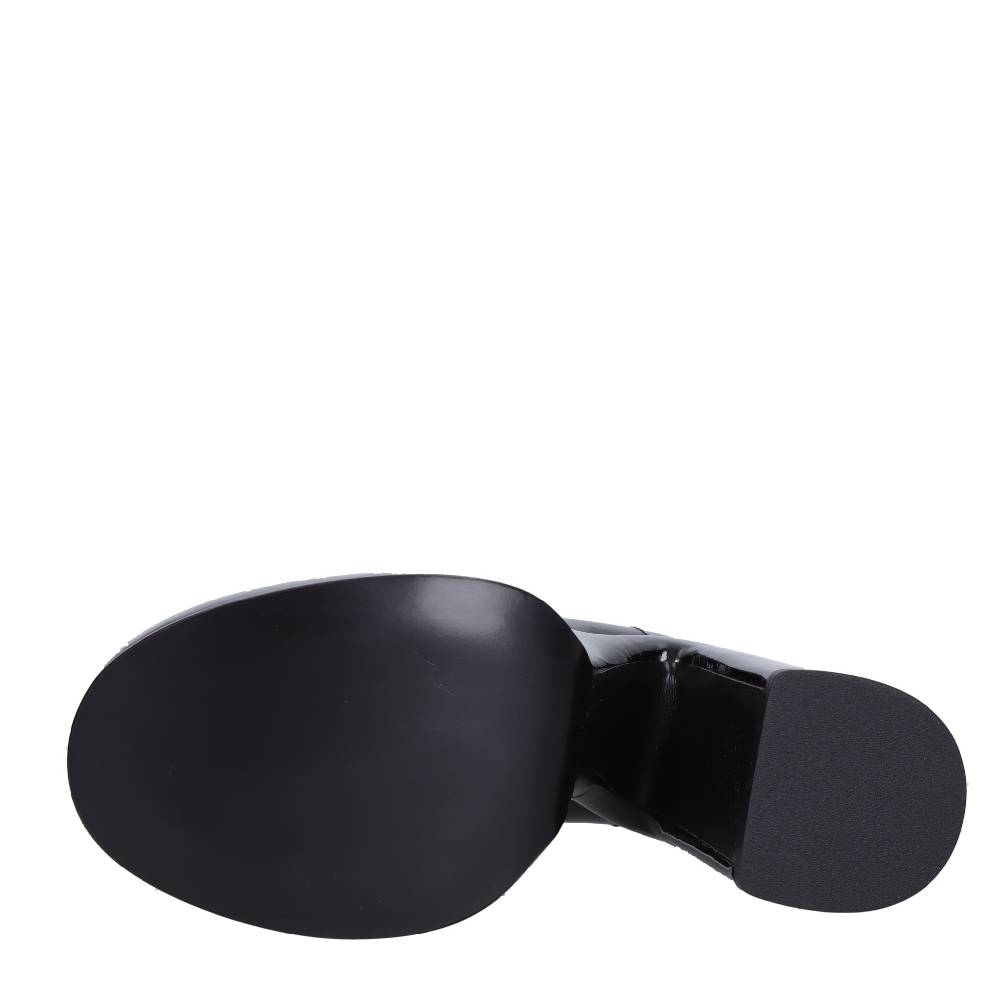 CASADEI Décolleté In Vernice