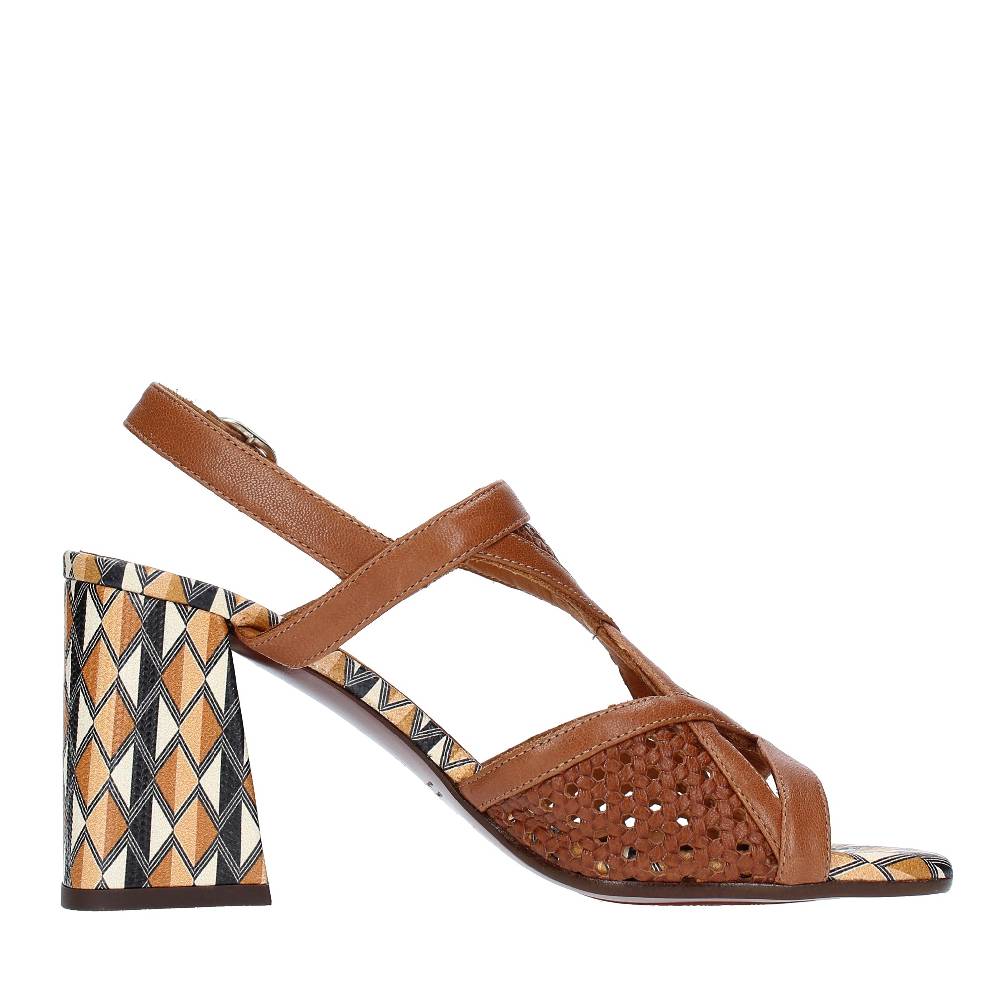 CHIE MIHARA Sandali Modello PANTE In Pelle