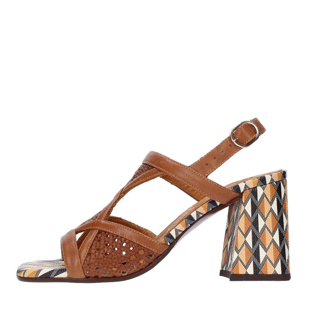 CHIE MIHARA Sandali modello PANTE in pelle