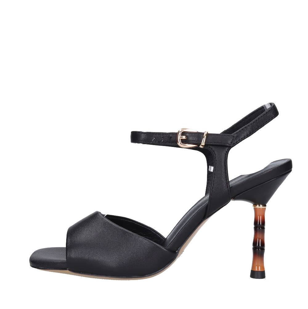 EMANUELLE VEE Sandali in pelle