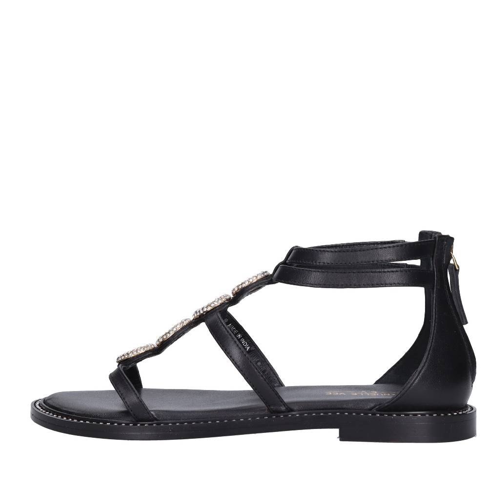 EMANUELLE VEE Sandali in pelle e strass