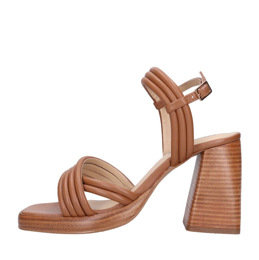 EMANUELLE VEE Sandali in pelle