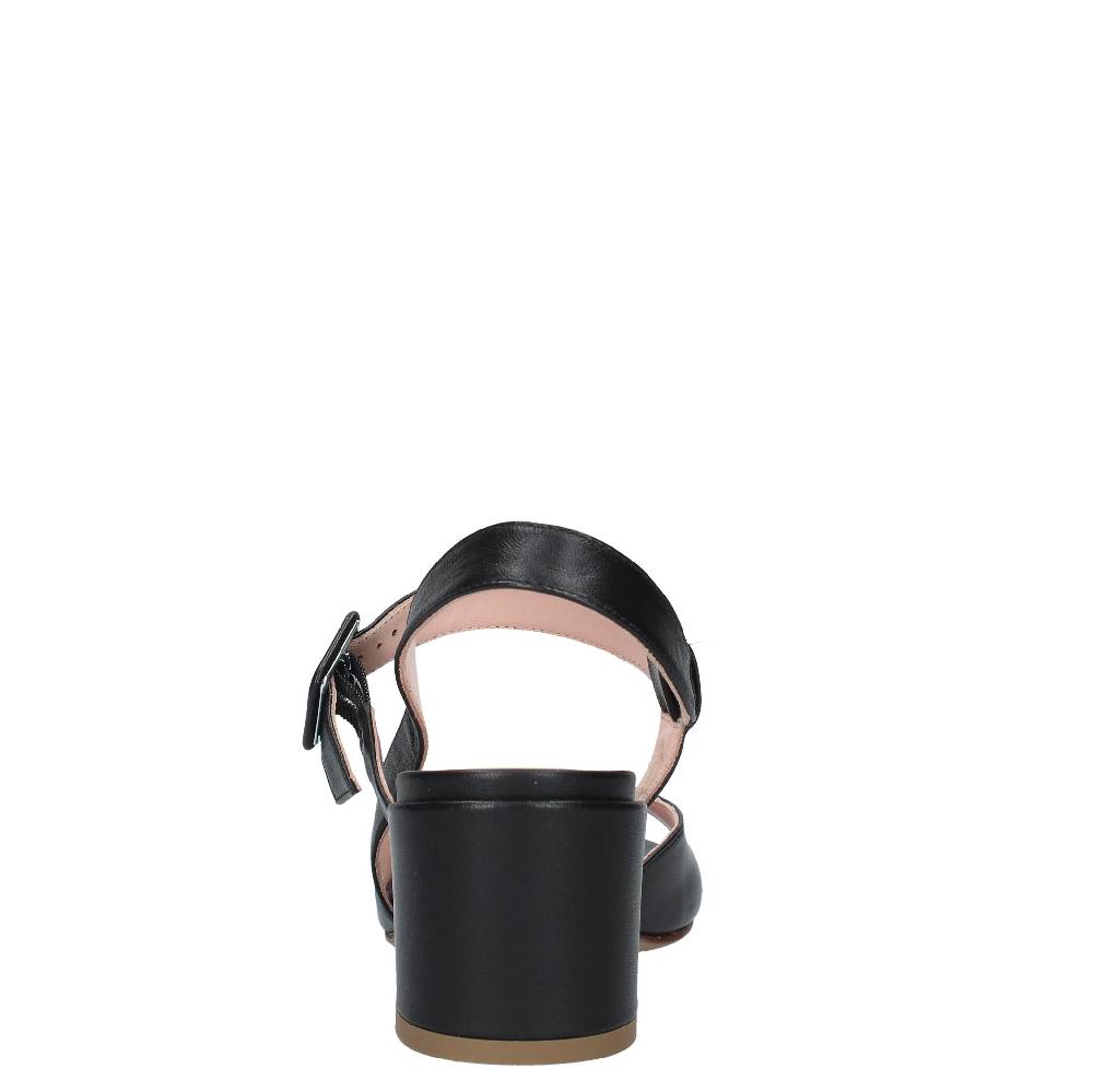 NORMA J BAKER Sandali Norma J Baker