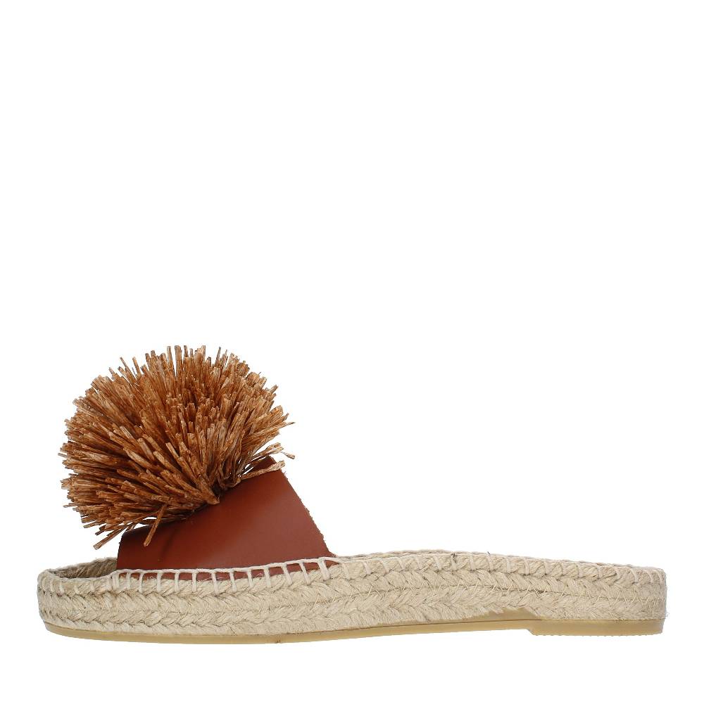 PALOMA BARCELO Mules modello FUJI in pelle e rafia
