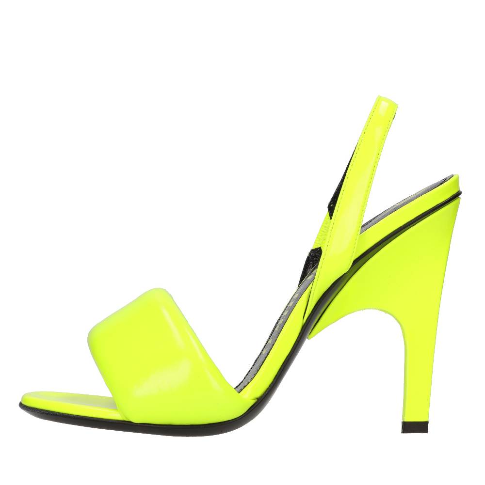 THE ATTICO Sandali in vernice