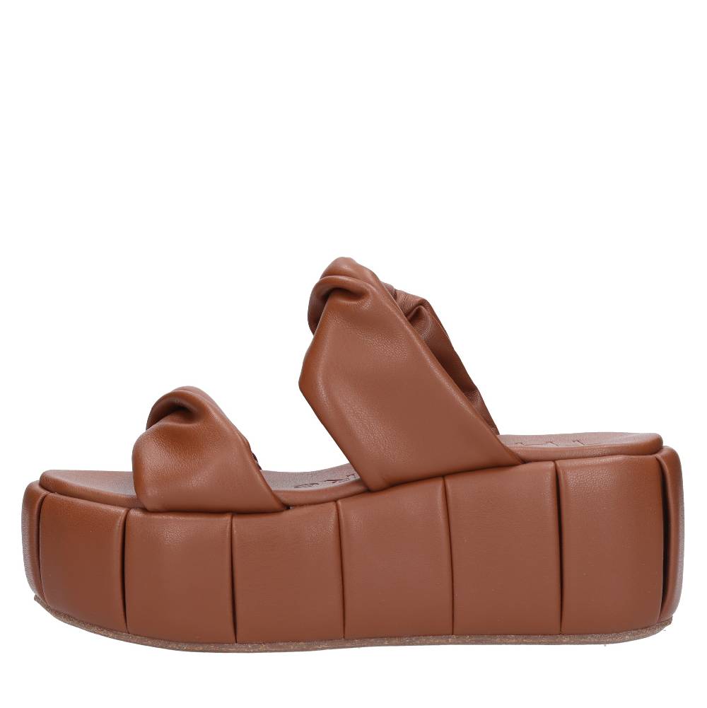 THEMOIRE Mules con zeppa in tessuto vegano