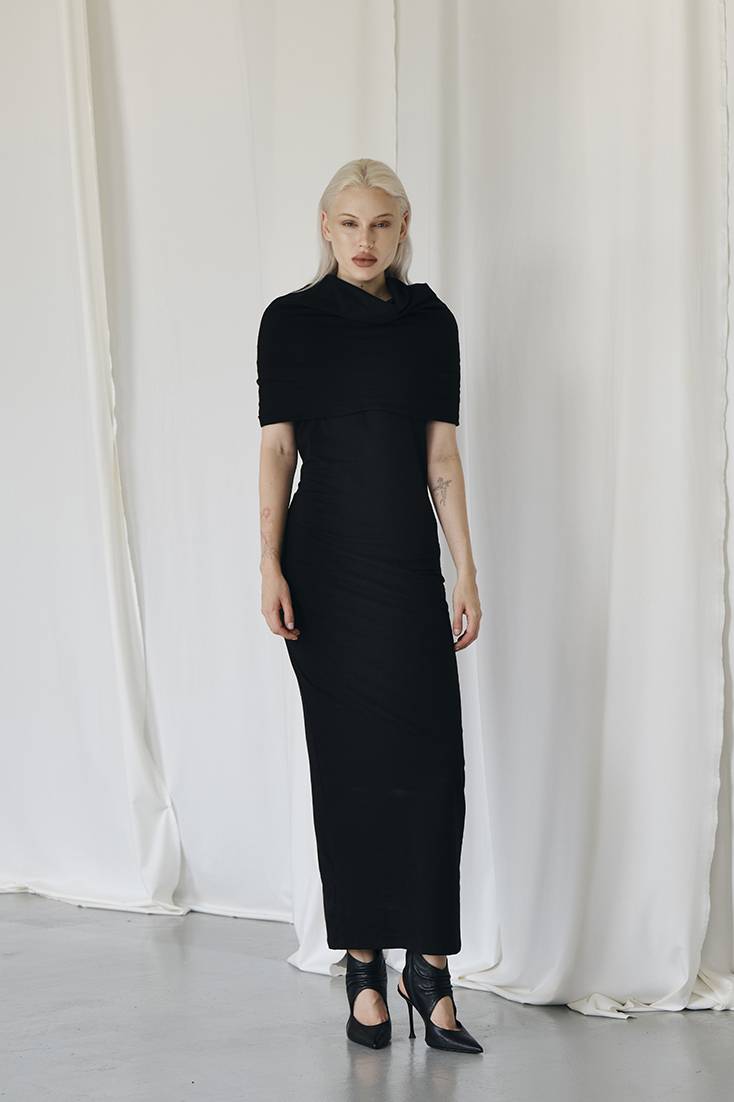 Nostrasantissima Abito Con Cappuccio